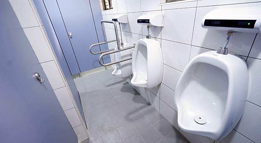 Cavemen Hostel Taipei Station Youth Branch