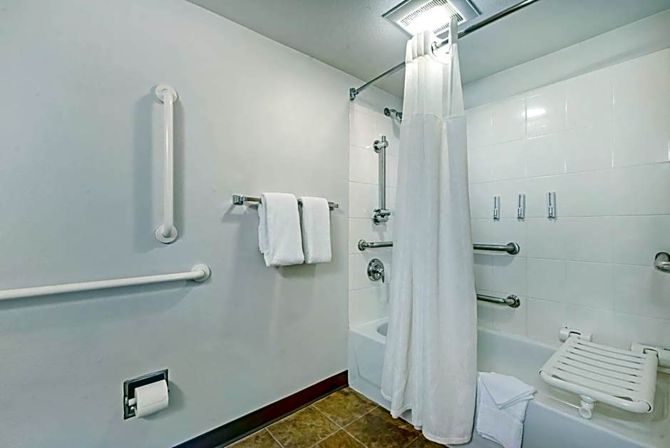 MainStay Suites St. Louis - Galleria