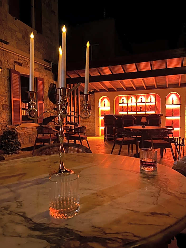 Dionysos 1789 Boutique Hotel