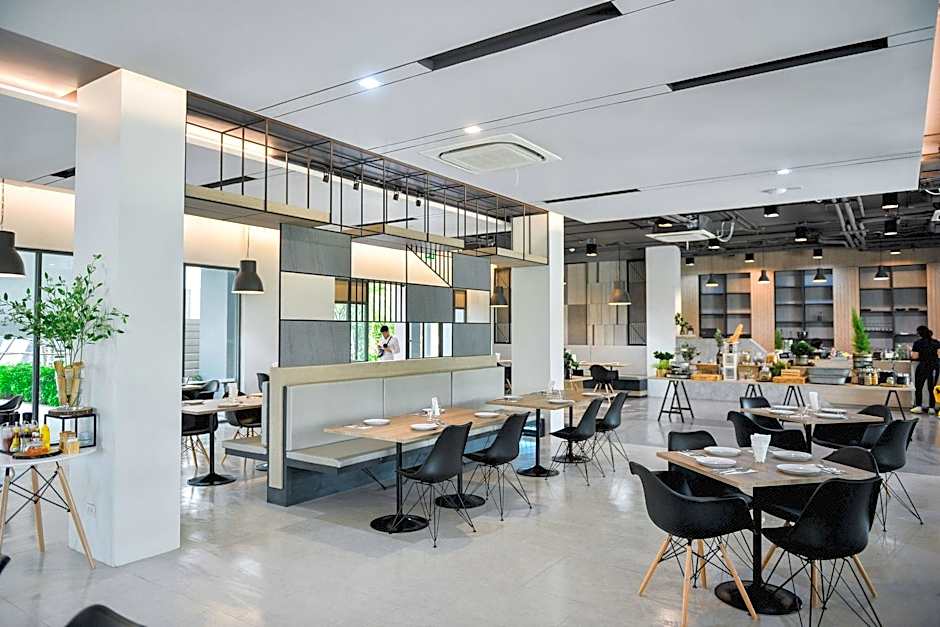 9D Sport Hotel