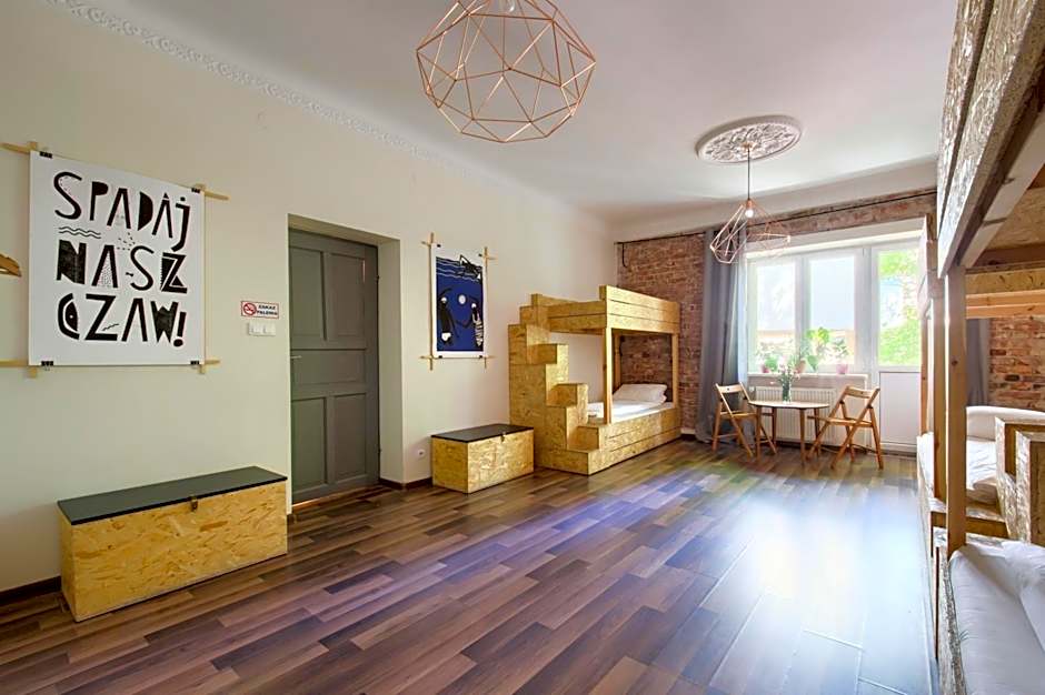 Lull Hostel