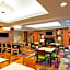 Fairfield Inn & Suites by Marriott State College