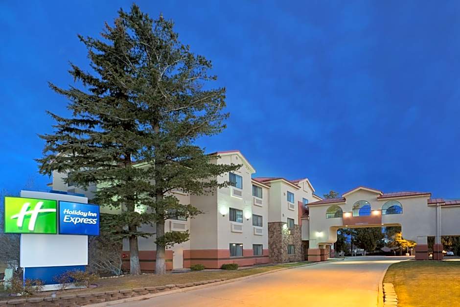 Holiday Inn Express Show Low By IHG