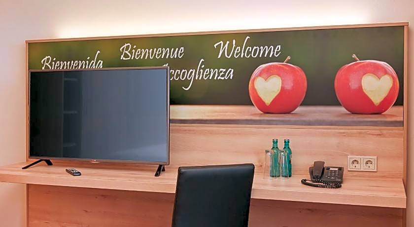 Sunday Hotel Stuttgart Herrenberg