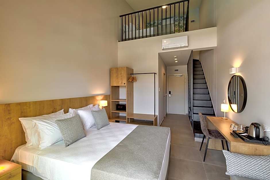 White Olive Premium Laganas