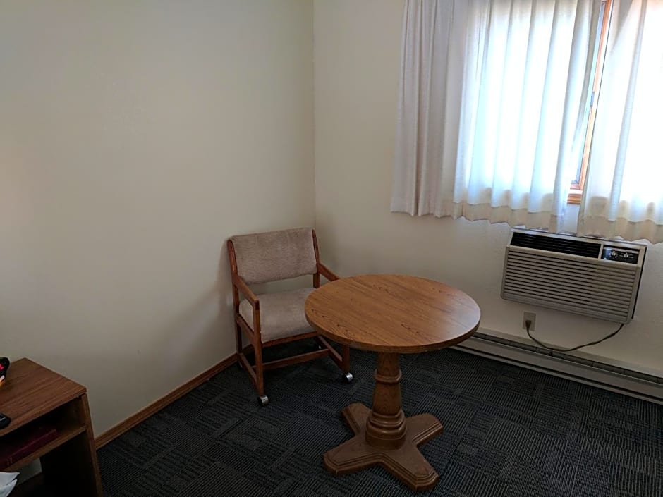 Travelodge by Wyndham Three Forks