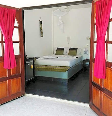 Air Conditioning Bungalow - 1 Double Bed (2 People)