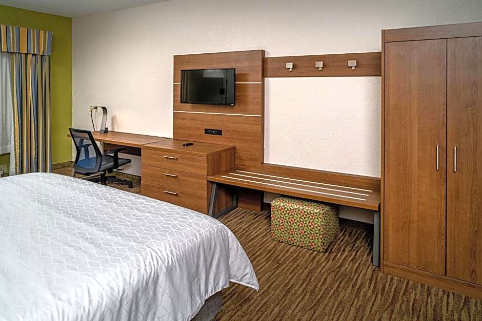 Holiday Inn Express and Suites Pikeville By IHG
