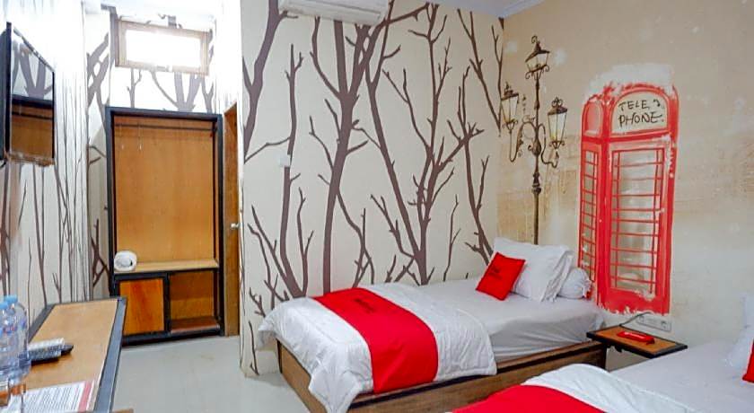 RedDoorz Syariah near Universitas Negeri Gorontalo 2