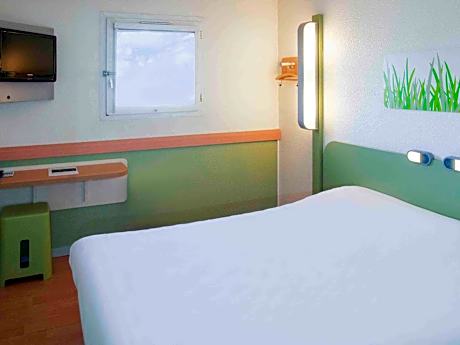 Double Room with Extra Bed