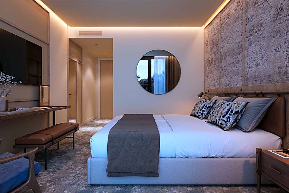 Photo 1 of 4 of Deluxe 1 King Bed