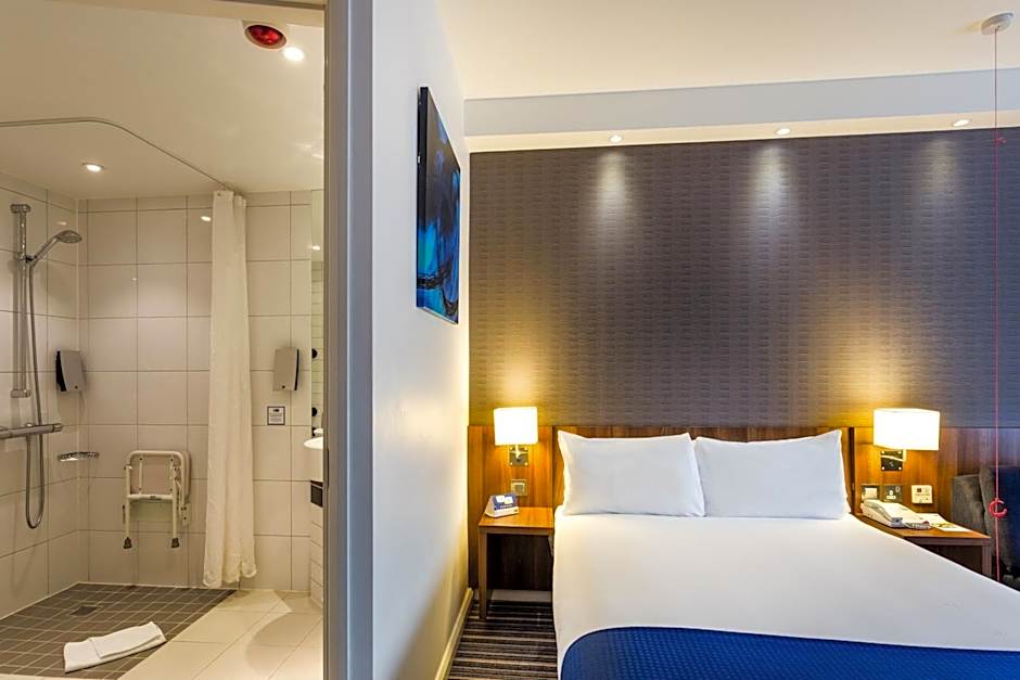 Holiday Inn Express Colchester By IHG