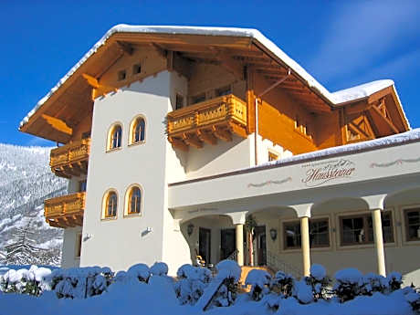 Landhaus & Appartementhaus Haussteiner