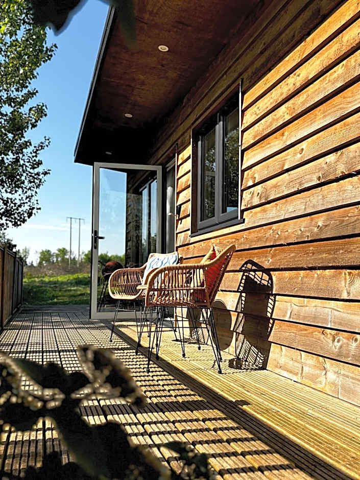 Lakeside Lodge- 'Swallow'