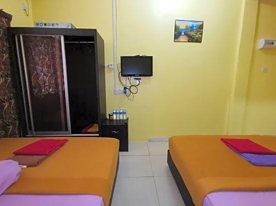 OYO 89819 Raz Hotel Kelulut