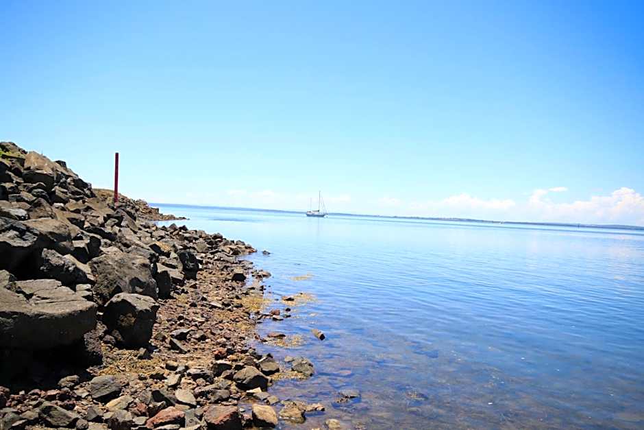 Pelicans Motel San Remo