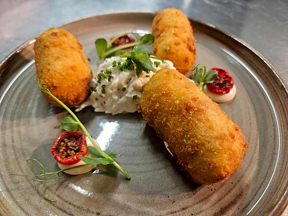 Greenfield Lodge Hotel Bar & Bistro