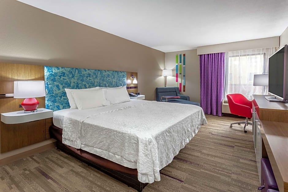 Hampton Inn By Hilton Biloxi/Ocean Springs