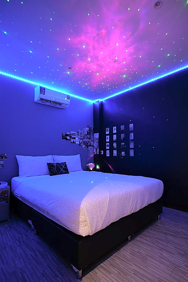 Sleep with Me Bangkok - BTS Phra Khanong