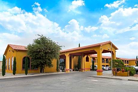 Days Inn by Wyndham Carlsbad