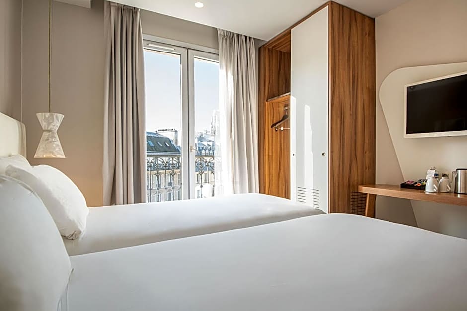 Hotel Magenta 38 by Happyculture