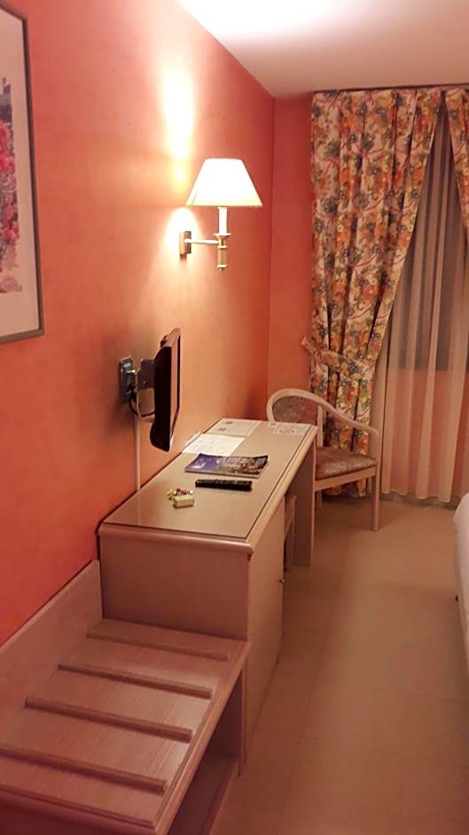 Logis L'Auberge Bourbonnaise