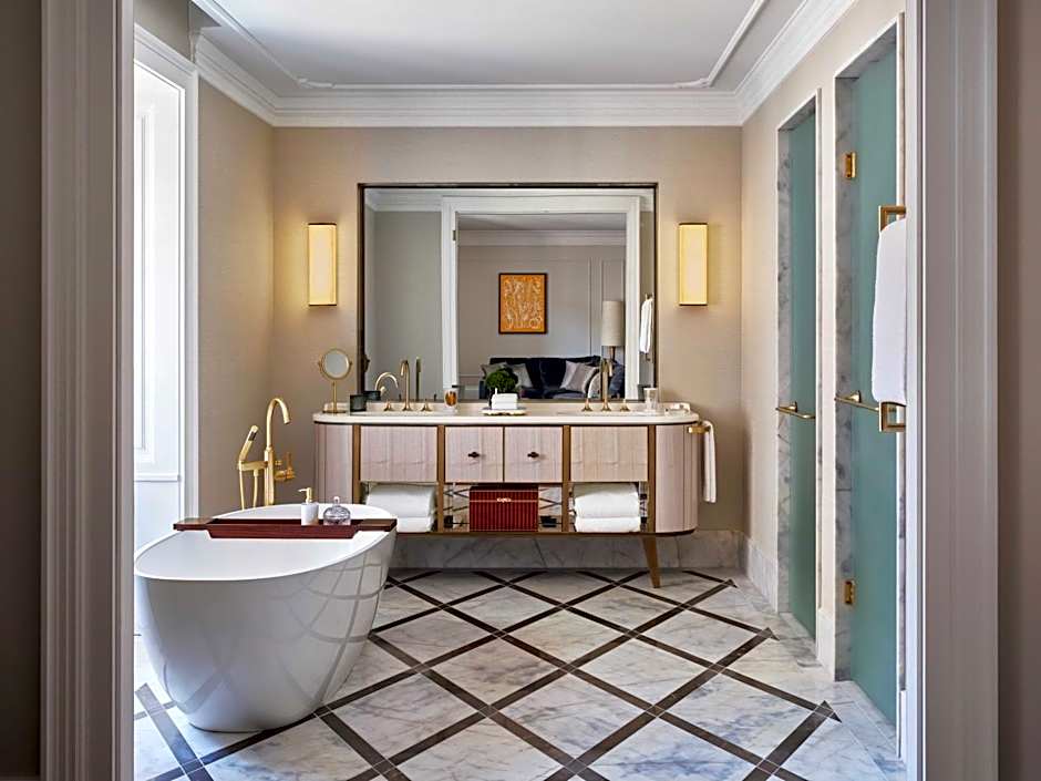 Rosewood Vienna