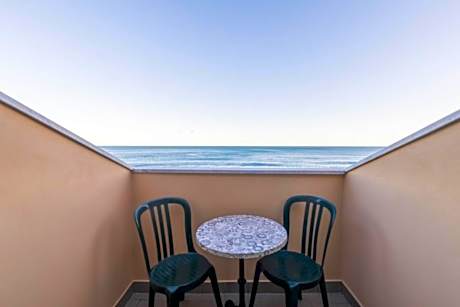 Attic Double or Twin Room with Sea View