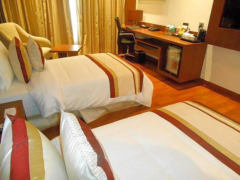 Park Ascent Hotel
