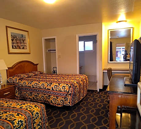 Double Room with Two Double Beds