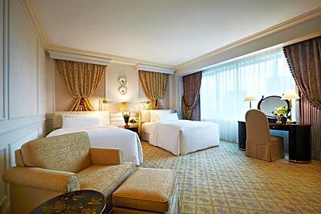 European Suite, Executive lounge access, Presidential Suite