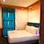 Lighthouse Point Hotel