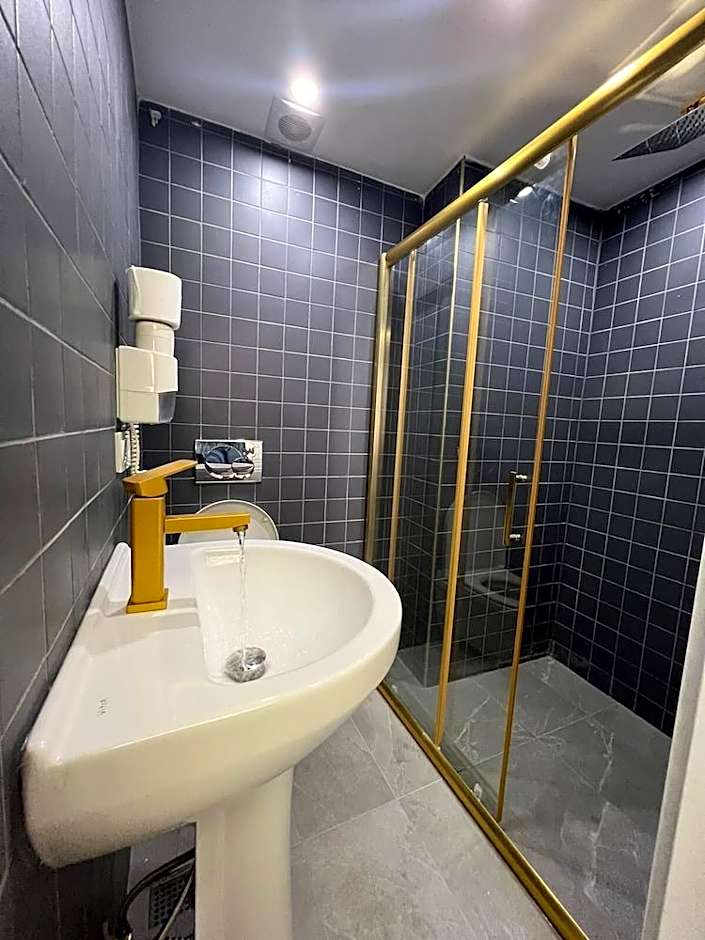 DNZ TAXIM FERIDIYE HoTEL