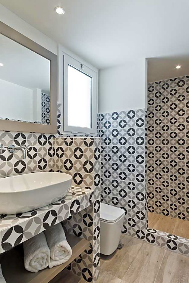 Posidonia Luxury Suites