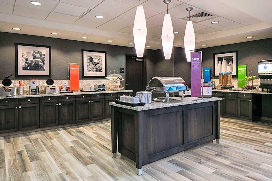 Hampton Inn By Hilton Wichita Northwest