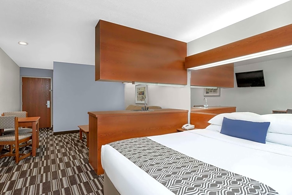 Microtel Inn & Suites By Wyndham Bremen