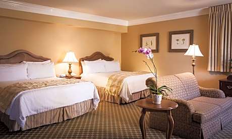 Queen Suite with Two Queen Beds and Balcony - Non-Smoking