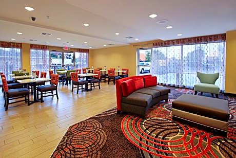 Deluxe Queen Room with Two Queen Beds - Disability Access