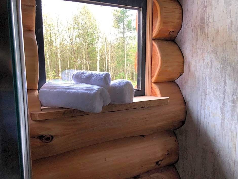 Coed y Marchog Woodland Retreat