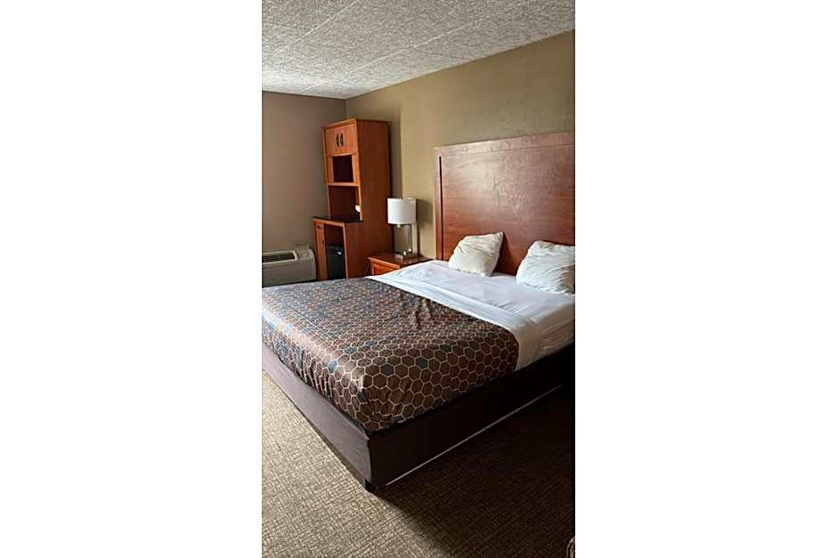 OYO Greenridge Hotel
