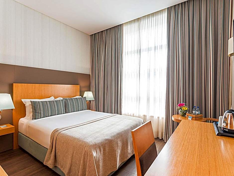 Mercure Lisboa Almada