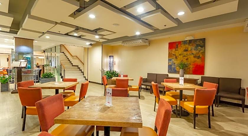 Microtel Inn & Suites By Wyndham Manila/At Mall Of Asia