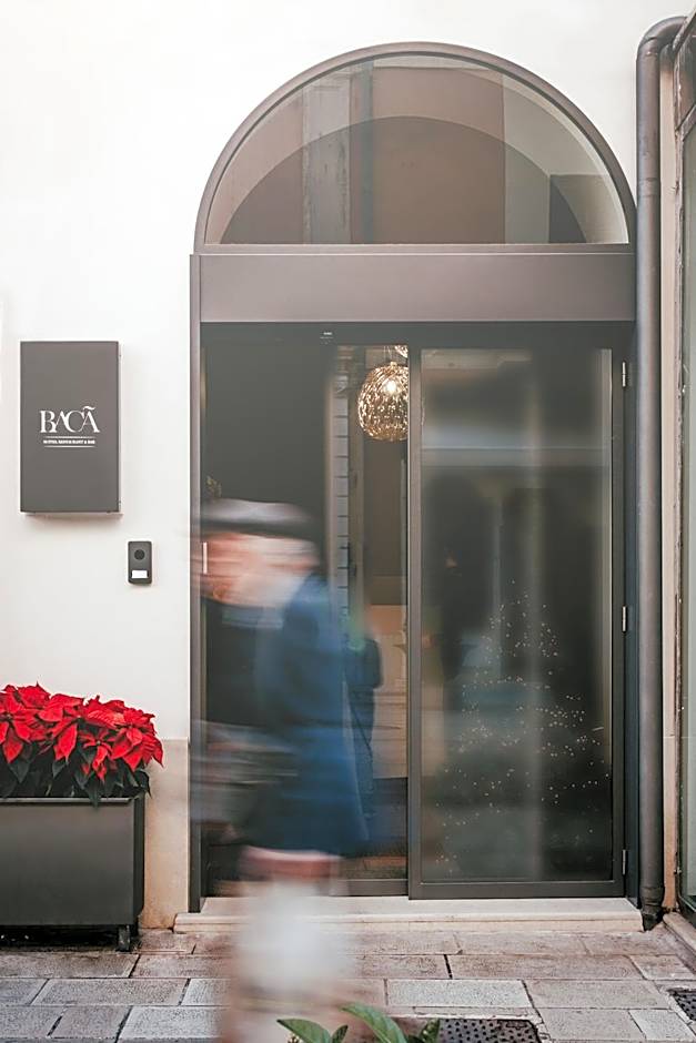 Bacã Suites, Restaurant & Bar