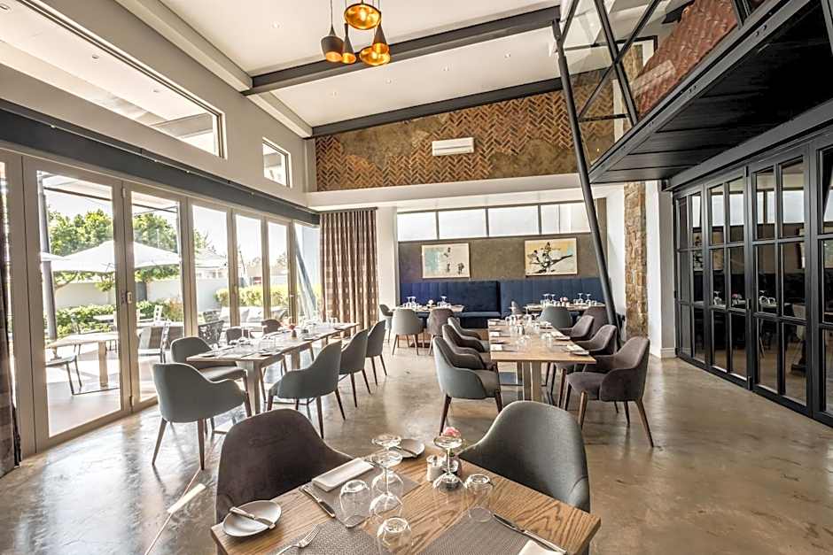 Seven Villa Hotel & Spa