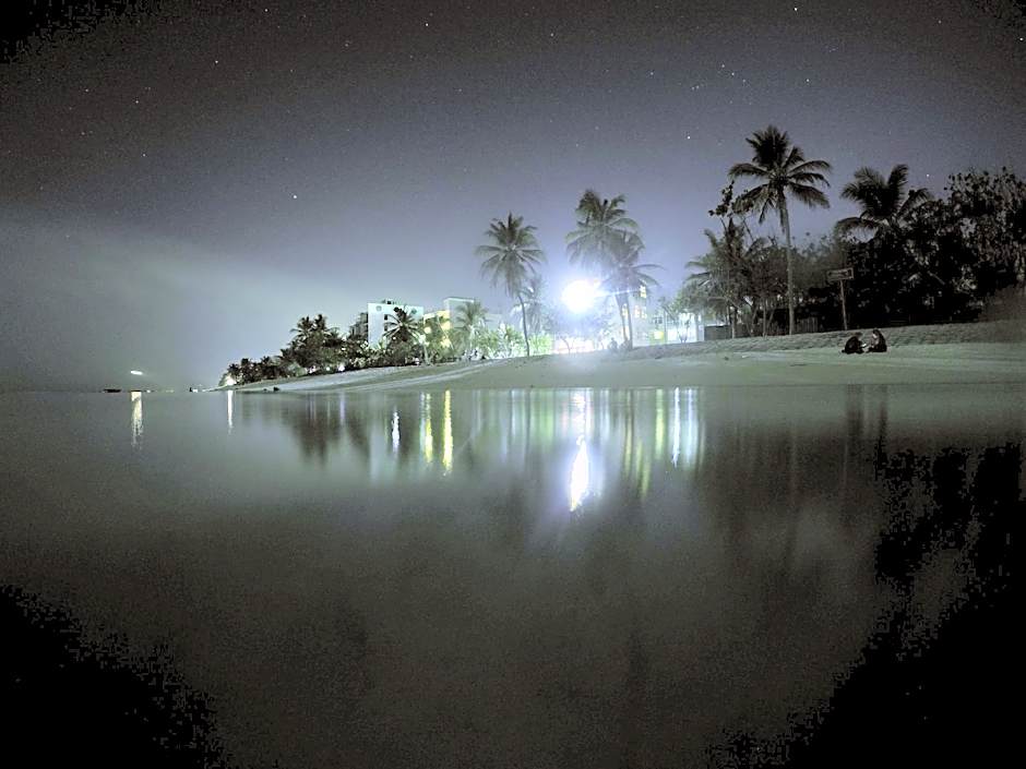 Planktons Beach Hotel