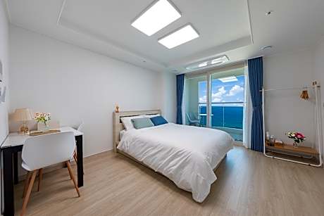 Sockcho Signature Pension