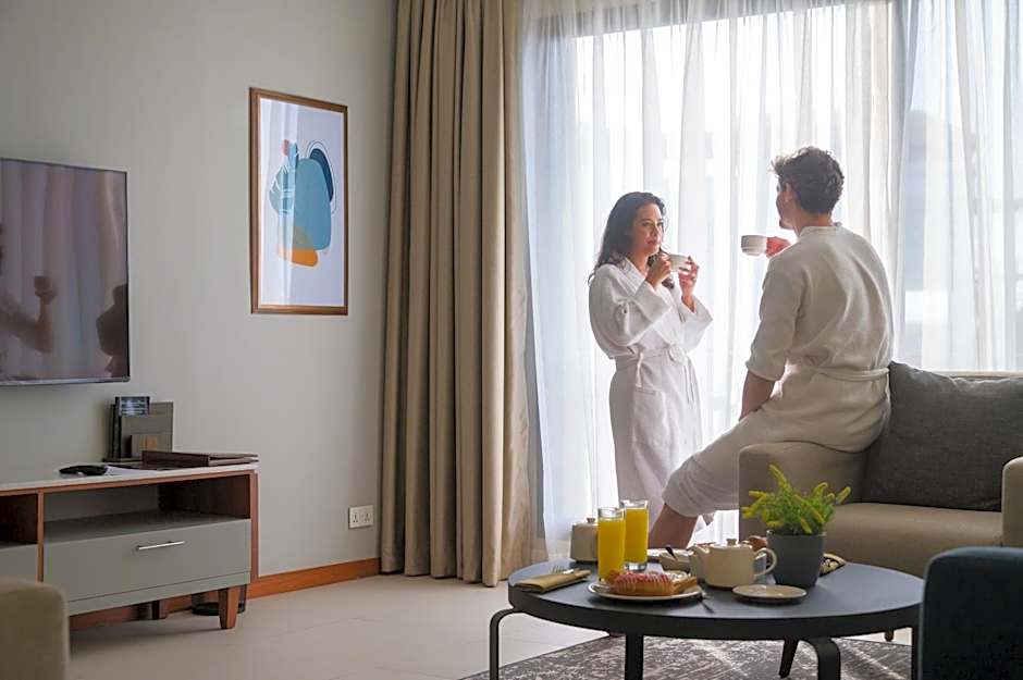 Sea Cliff Court Hotel & Luxury Apartments