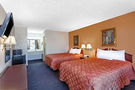 1 King Bed Deluxe Studio Suite Non-Smoking