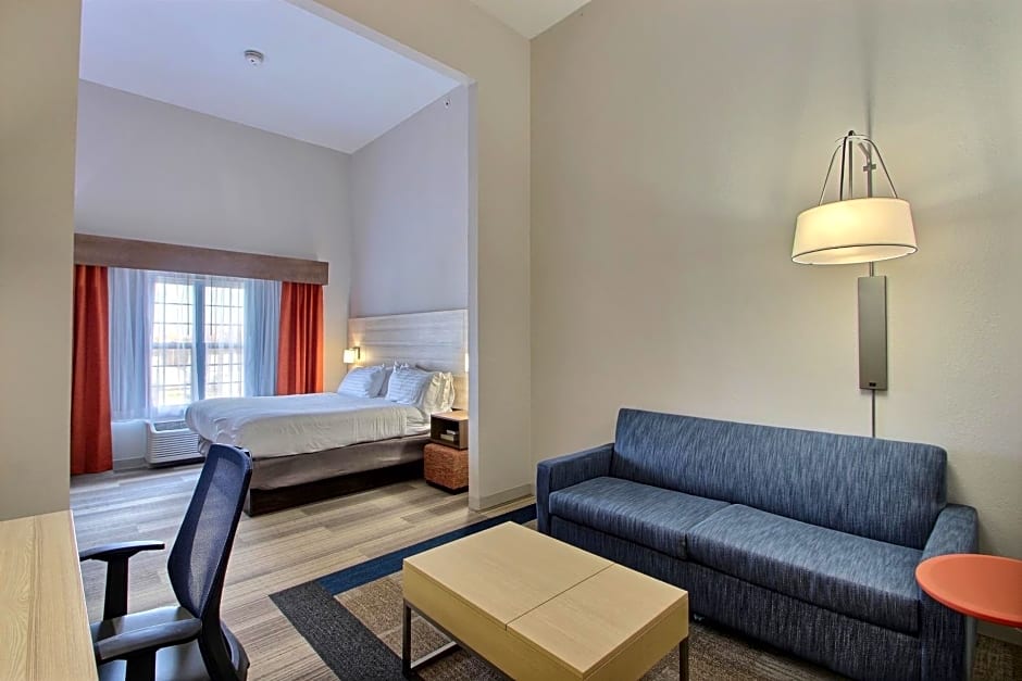 Holiday Inn Express Hotel & Suites Milwaukee Airport By IHG