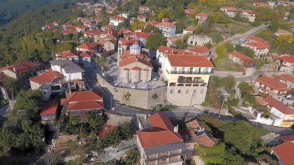 Hotel Isaraiko Spiti Agia Theodora